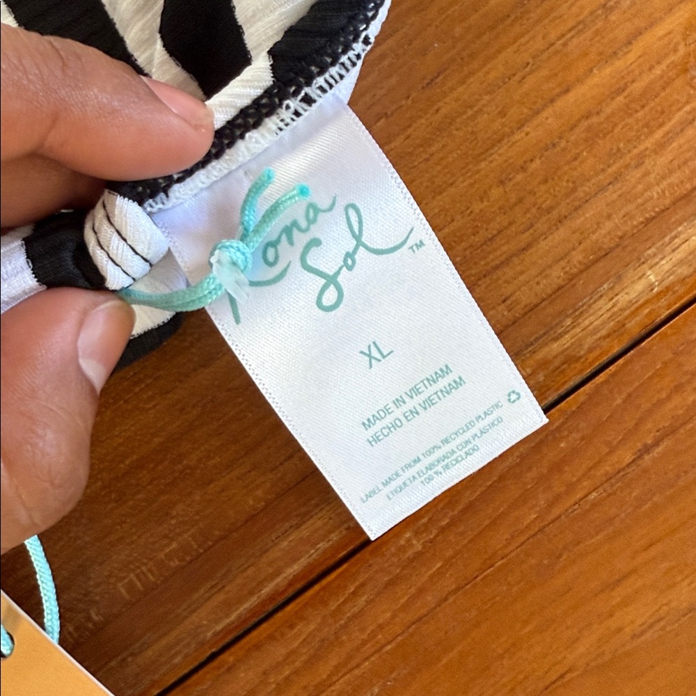 KONA SOL • Women’s XL Faux Wrap Bikini Top - Picture 8 of 8